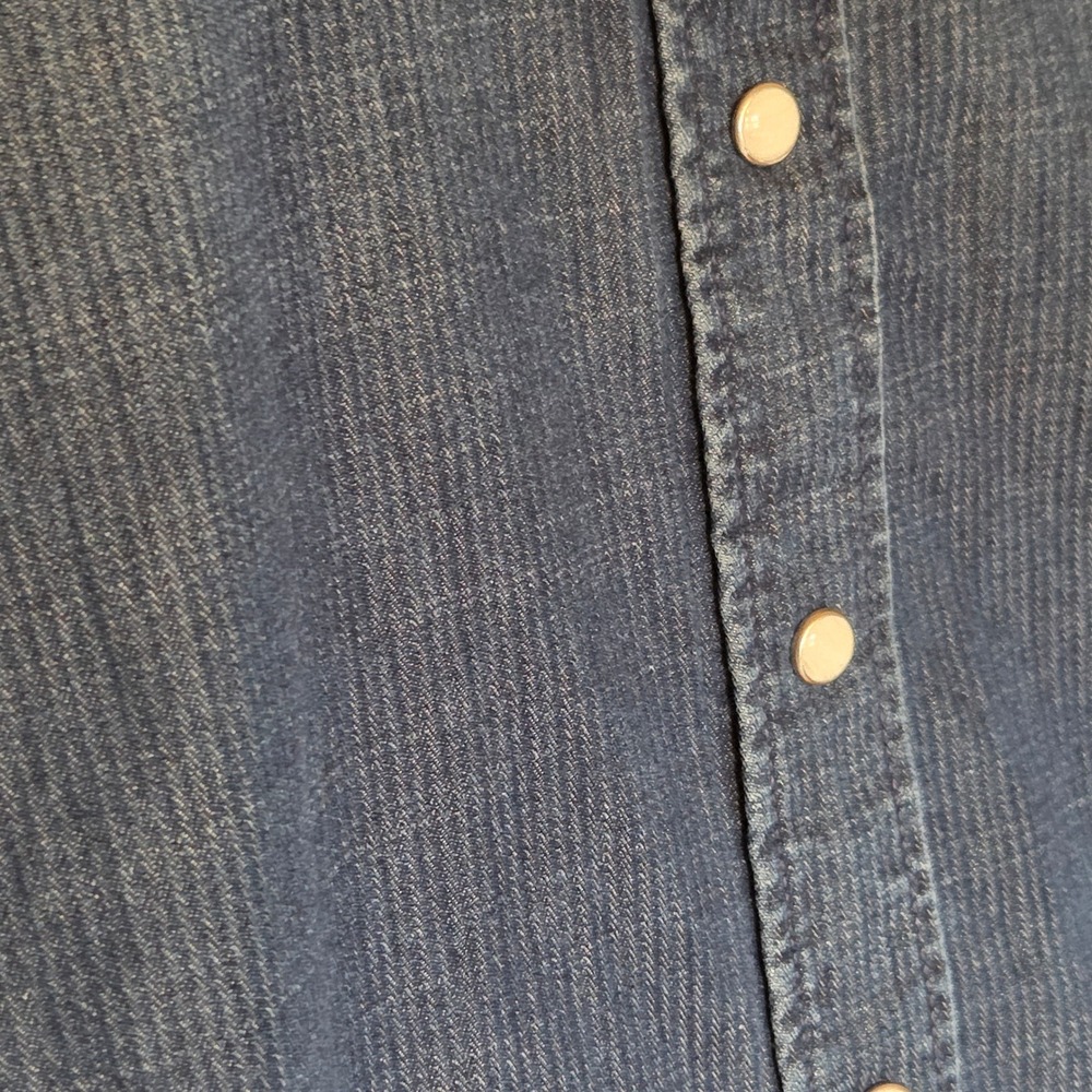 a.n.a Denim Shirt Women Small Dark Wash Western‎ Pearl Snap Organic Cotton NWT - Picture 4 of 8